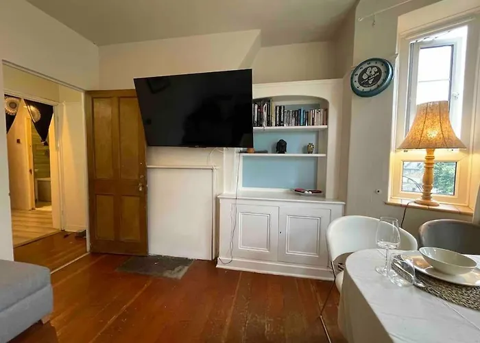 Brixton And Oval Apartment